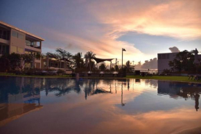 Karon Butterfly Pool access Condo 80 sqm Modern Style with sea view